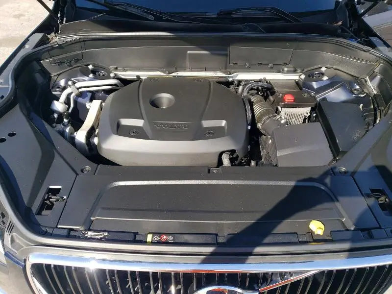 2019 VOLVO XC90 T6 MOMENTUM  