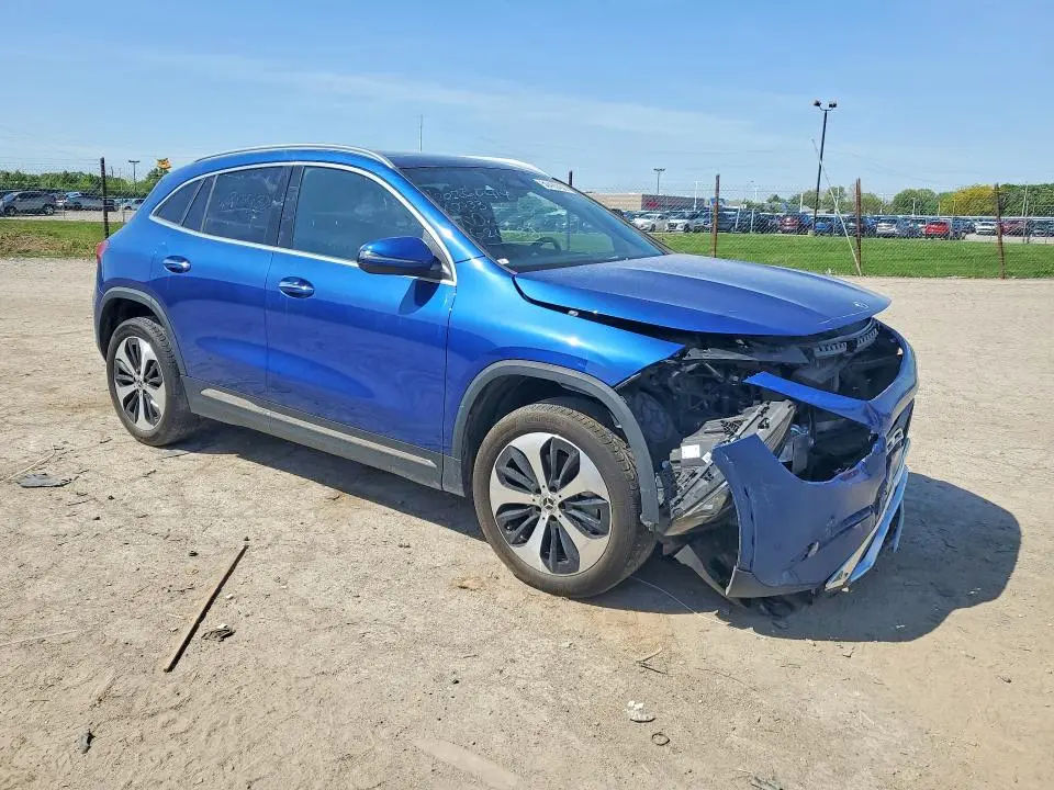 2025 MERCEDES-BENZ GLA 250 4MATIC  