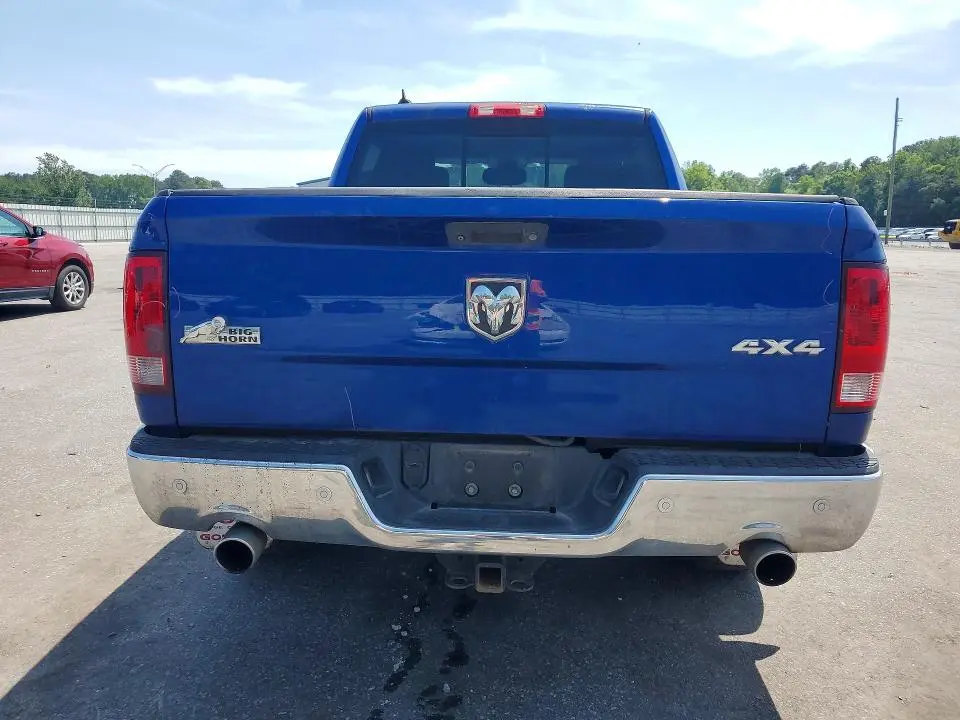 2015 RAM 1500 SLT  