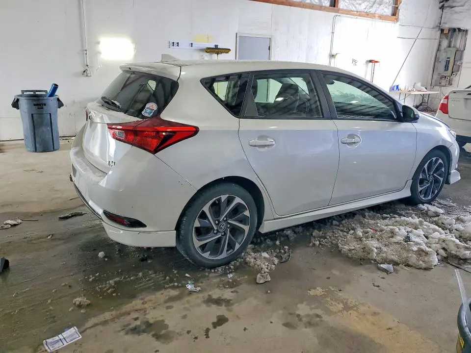 2017 TOYOTA COROLLA IM   
