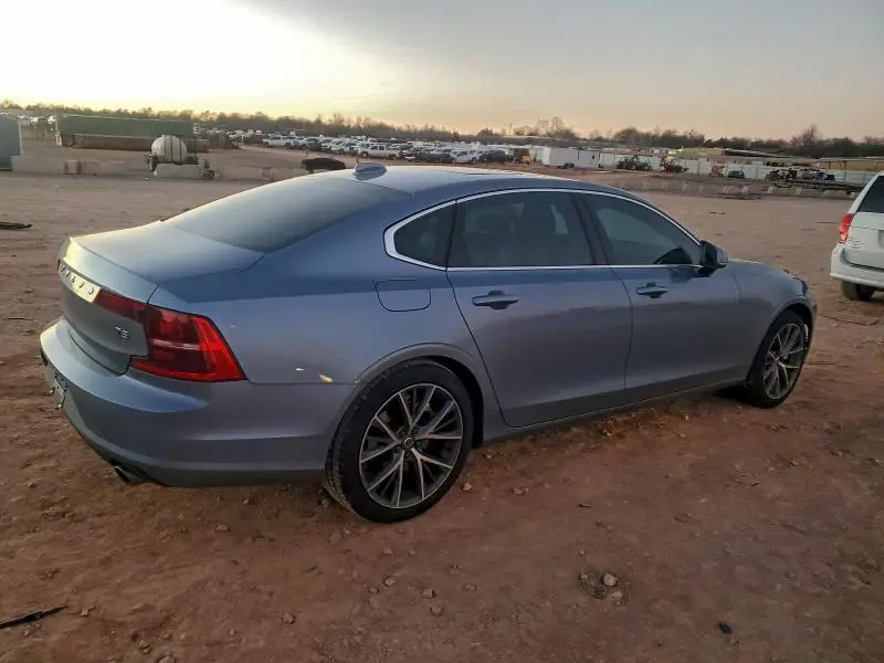 2018 VOLVO S90 T5 MOMENTUM  