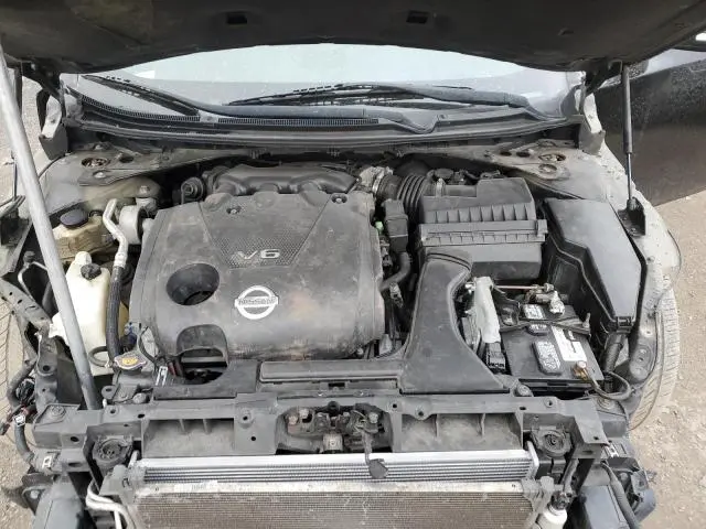 2010 NISSAN MAXIMA S  