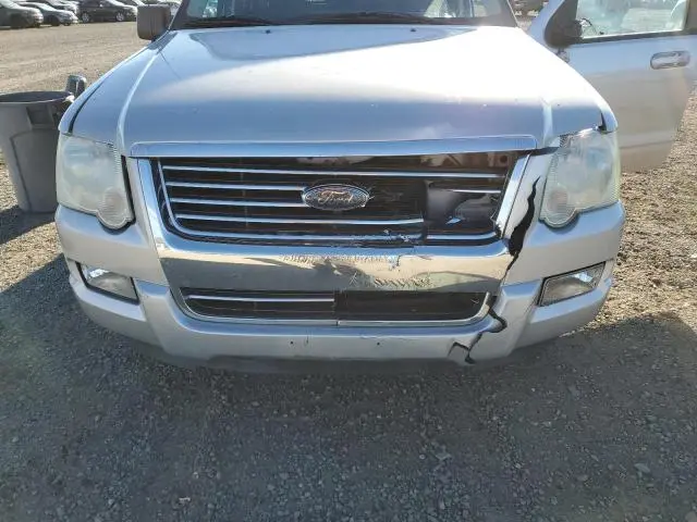 2010 FORD EXPLORER XLT  