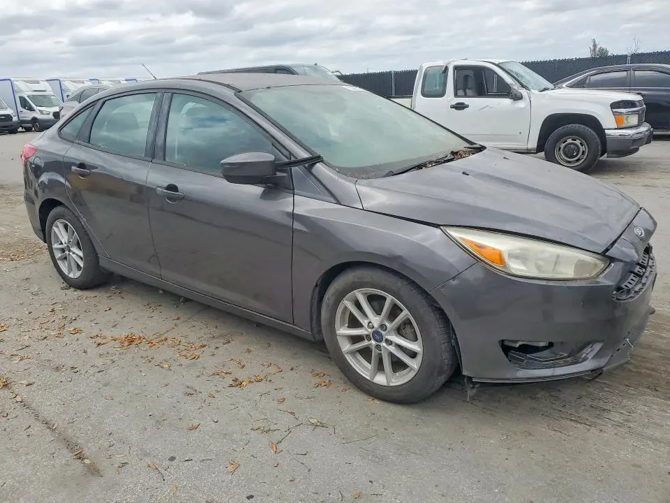2018 FORD FOCUS SE  