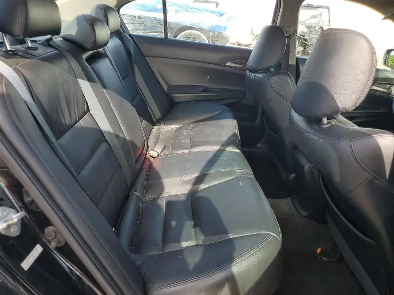 2011 HONDA ACCORD SE  