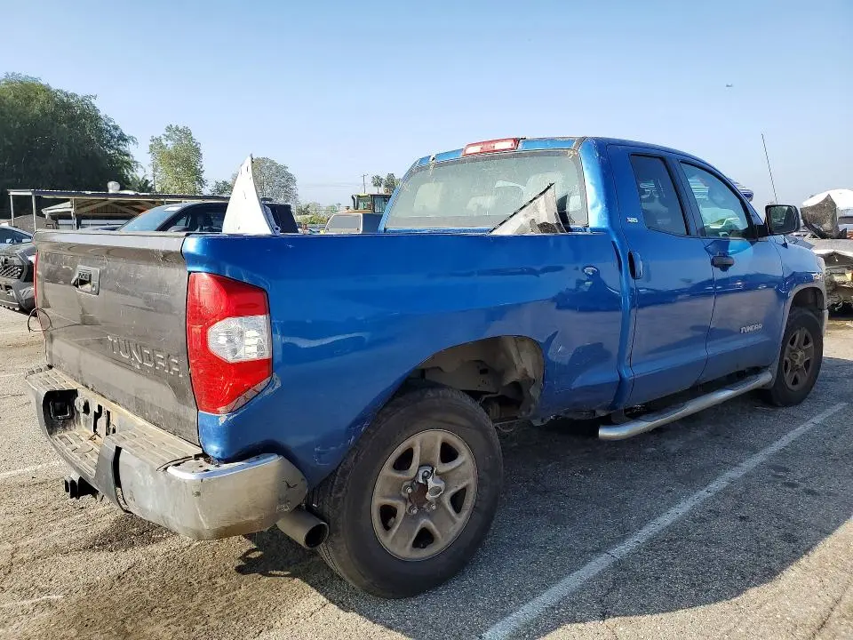 2017 TOYOTA TUNDRA SR5  