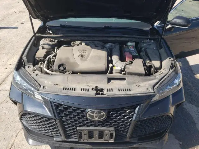 2019 TOYOTA AVALON XLE  