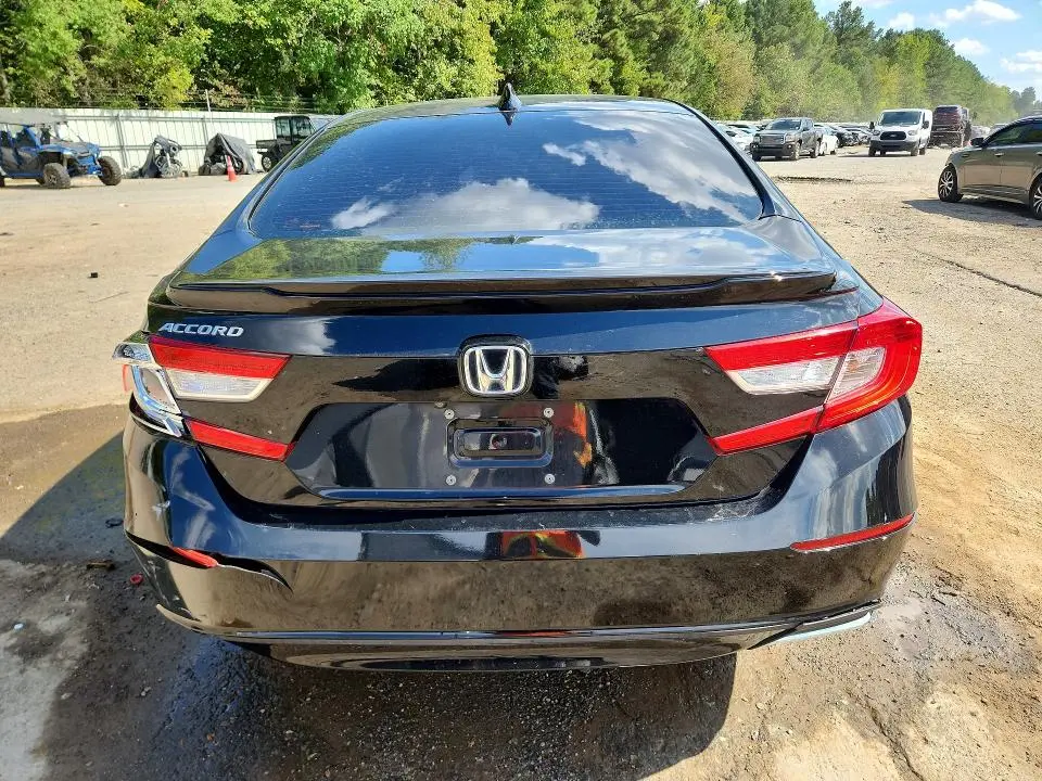 2018 HONDA ACCORD EX  