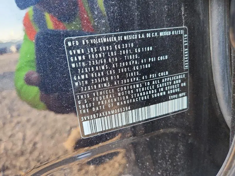 2022 VOLKSWAGEN TIGUAN SE R-LINE BLACK  