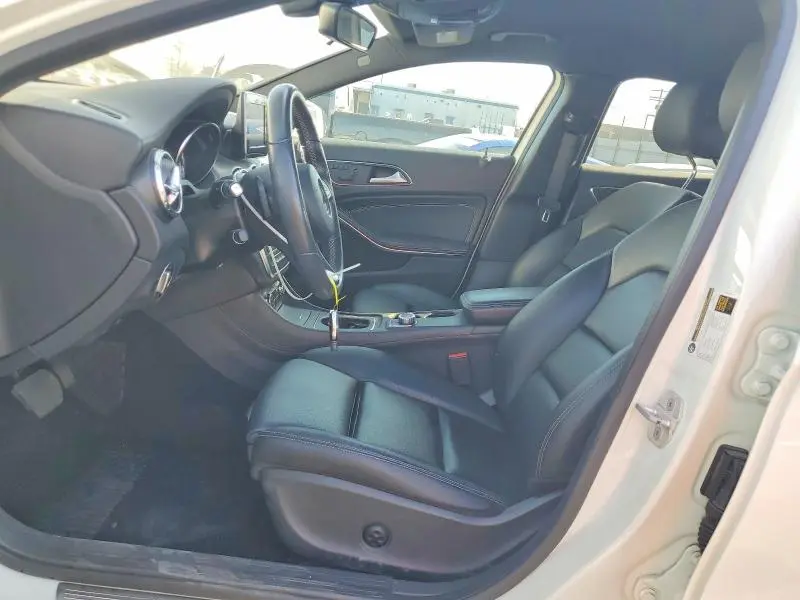 2017 MERCEDES-BENZ GLA 250  