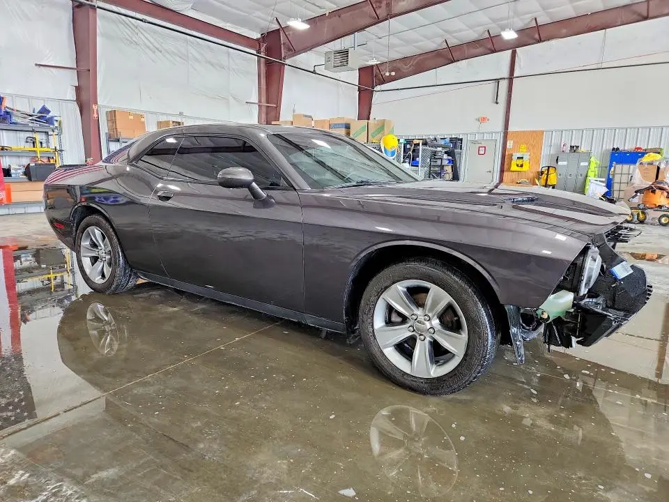 2018 DODGE CHALLENGER SXT  