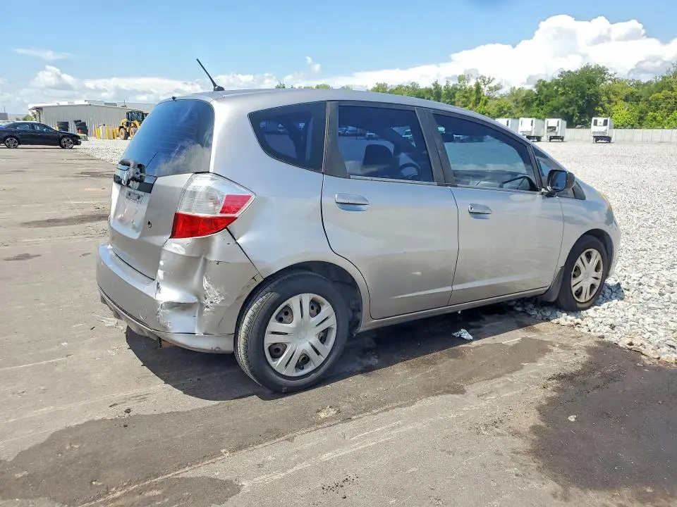 2010 HONDA FIT   