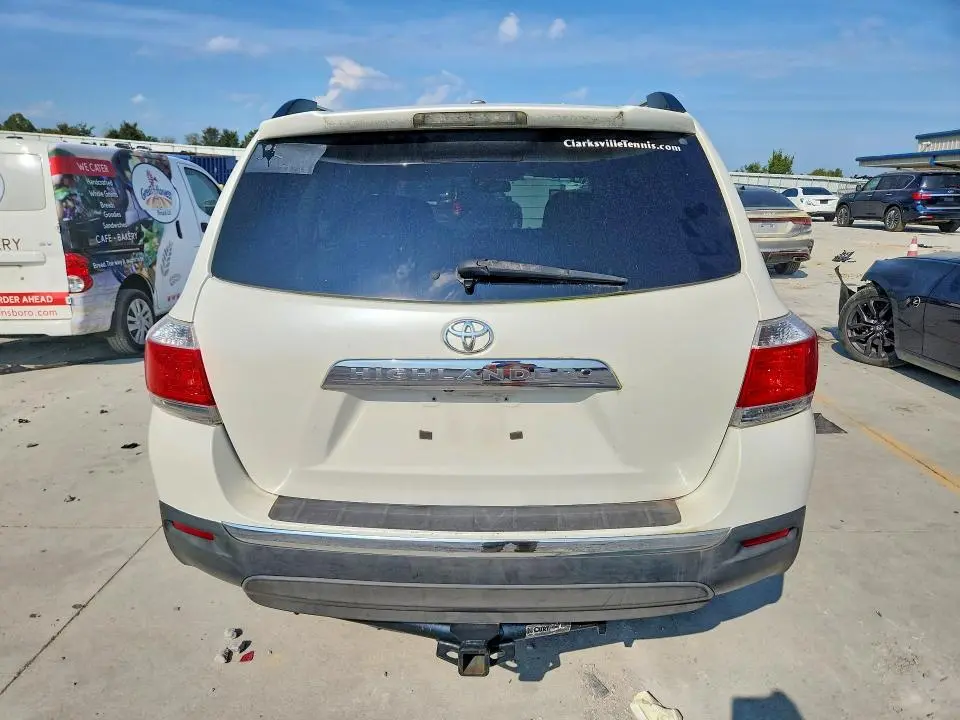 2013 TOYOTA HIGHLANDER LIMITED  