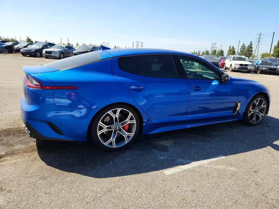 2018 KIA STINGER GT  