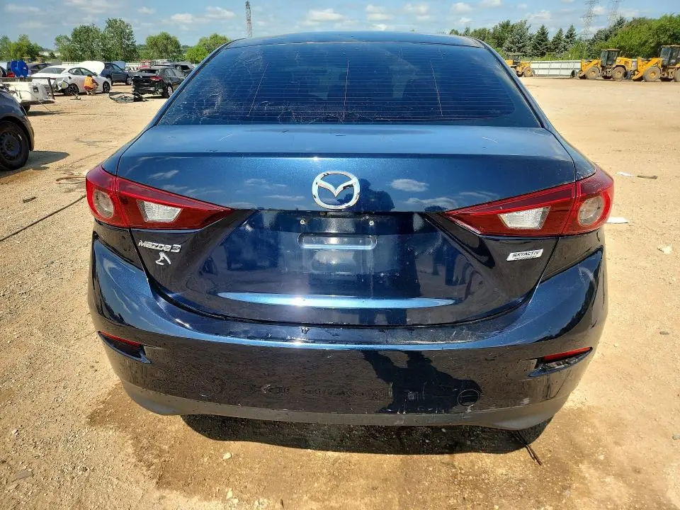 2017 MAZDA 3 TOURING  