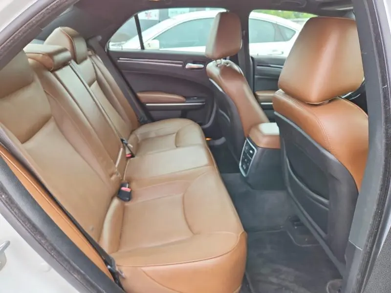 2018 CHRYSLER 300 LIMITED  