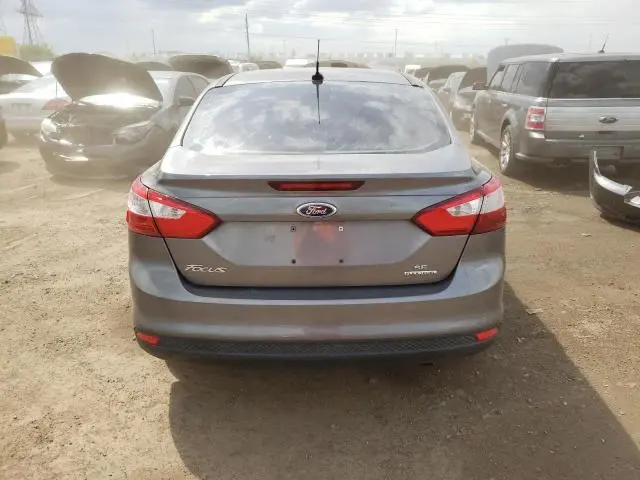 2014 FORD FOCUS SE  