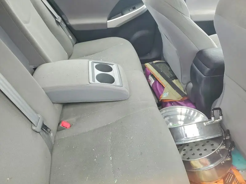 2013 TOYOTA PRIUS TWO  
