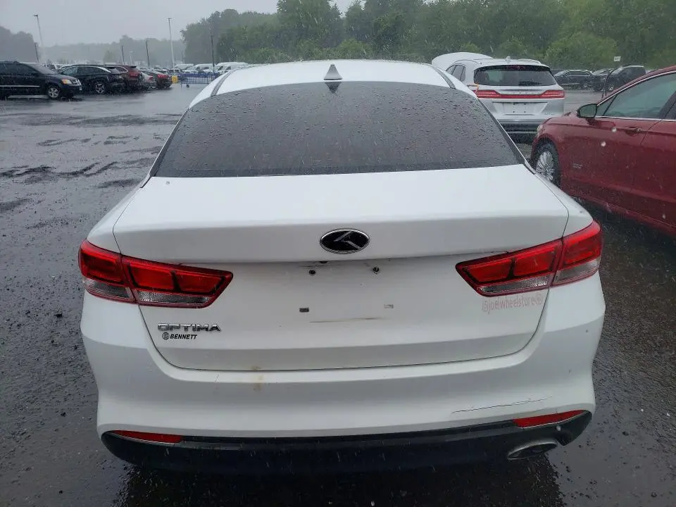 2017 KIA OPTIMA LX  