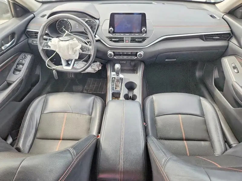 2022 NISSAN ALTIMA SR  