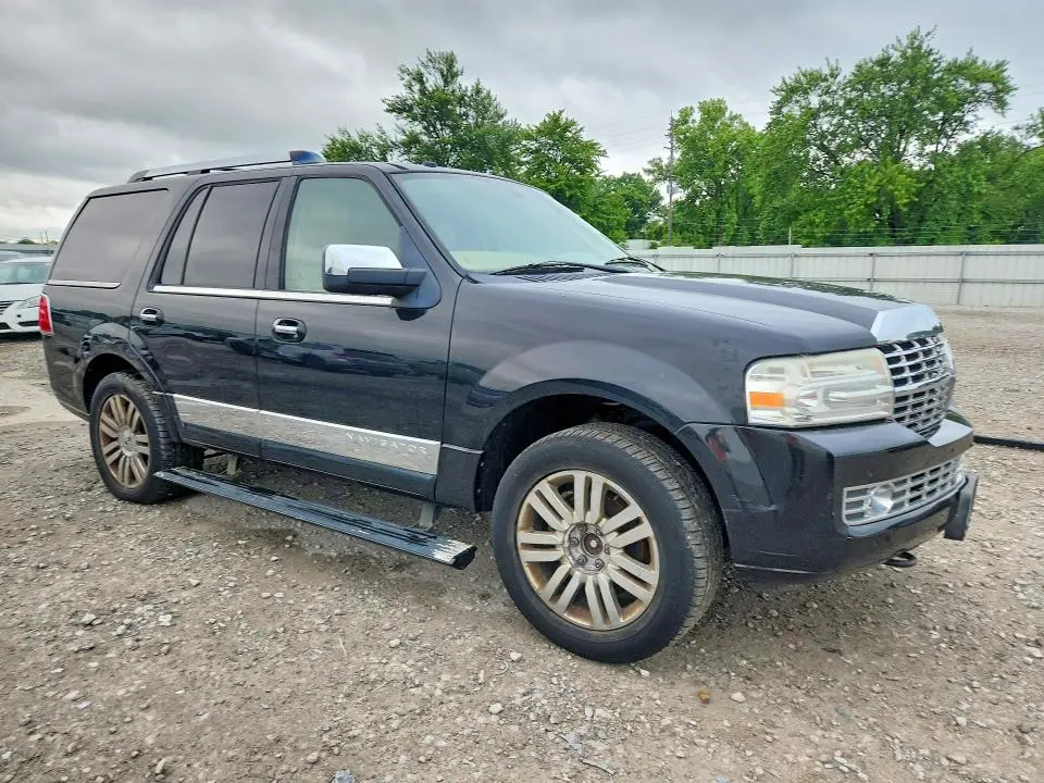 2010 LINCOLN NAVIGATOR   