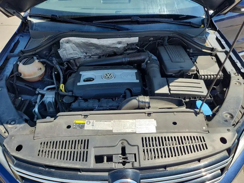 2016 VOLKSWAGEN TIGUAN S  