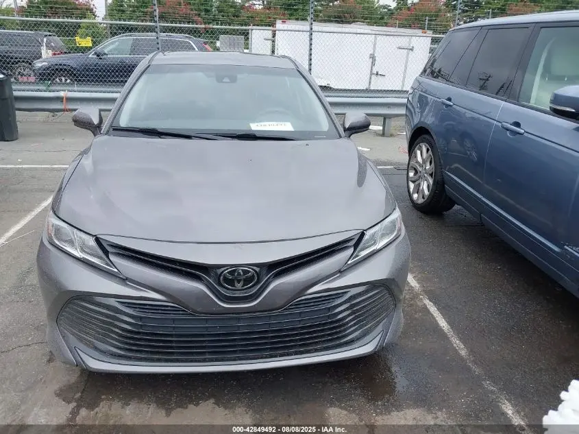 2019 TOYOTA CAMRY LE