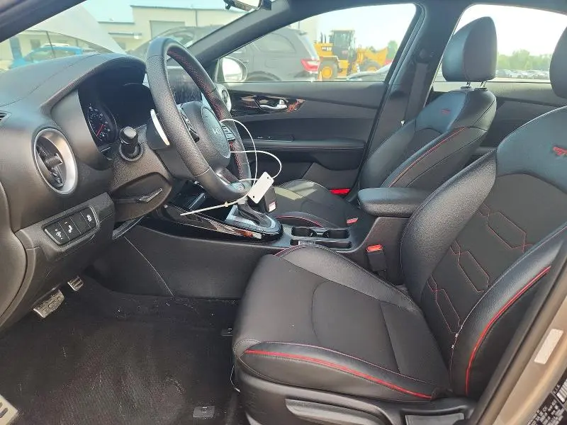 2023 KIA FORTE GT  