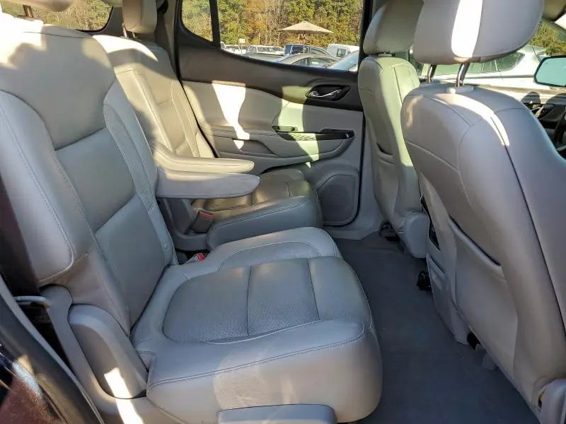 2017 GMC ACADIA SLT-1  