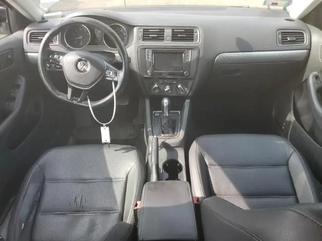 2017 VOLKSWAGEN JETTA SE  