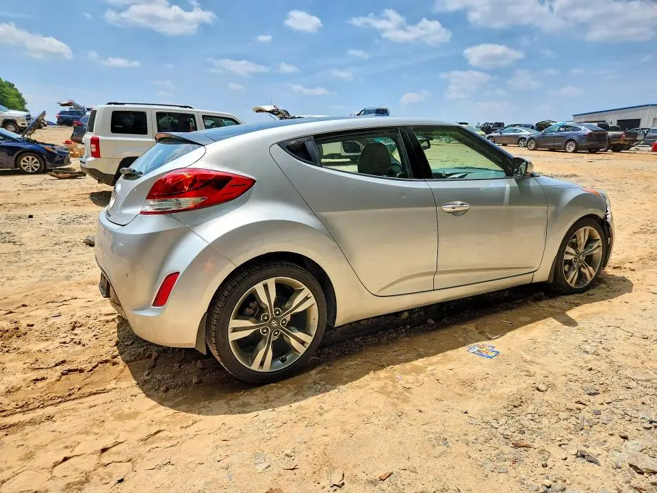 2012 HYUNDAI VELOSTER BASE  