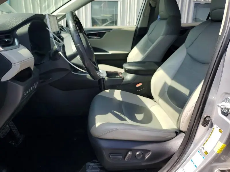 2019 TOYOTA RAV4 LIMITED  