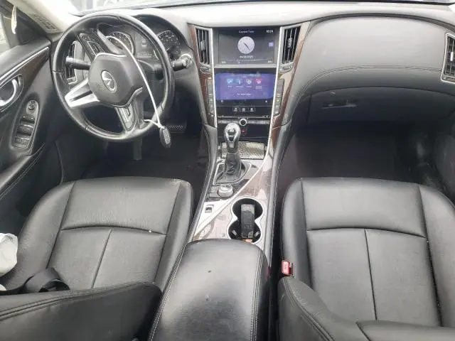 2018 INFINITI Q50 LUXE  