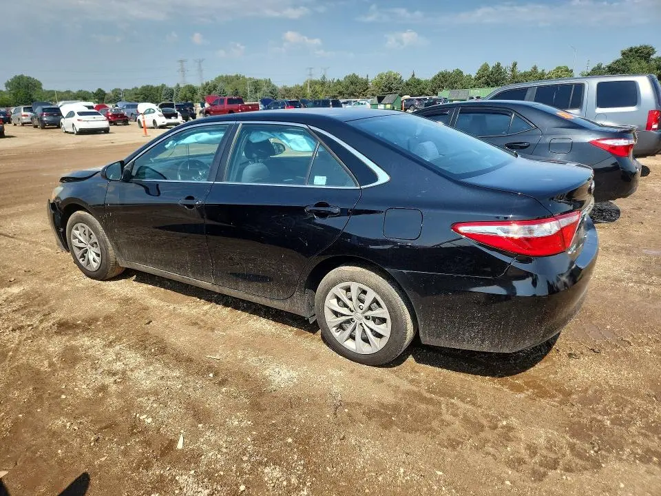 2017 TOYOTA CAMRY LE  
