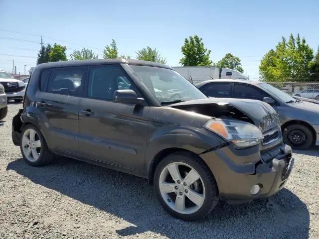 2011 KIA SOUL +  