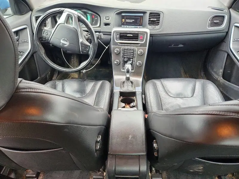 2014 VOLVO S60 T5  