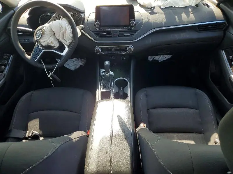 2021 NISSAN ALTIMA SV  