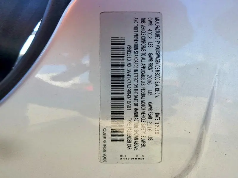 2011 VOLKSWAGEN JETTA BASE  