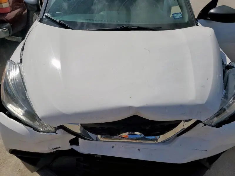 2018 NISSAN KICKS S  