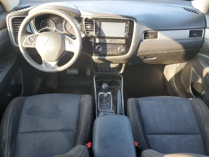 2018 MITSUBISHI OUTLANDER ES  
