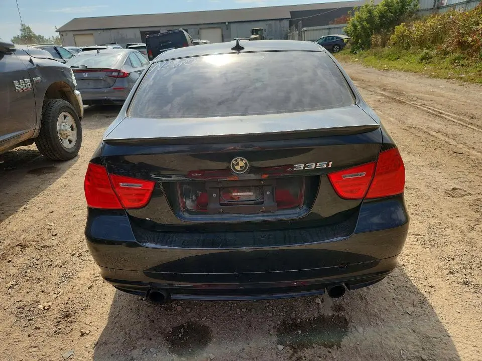 2011 BMW 335 XI  