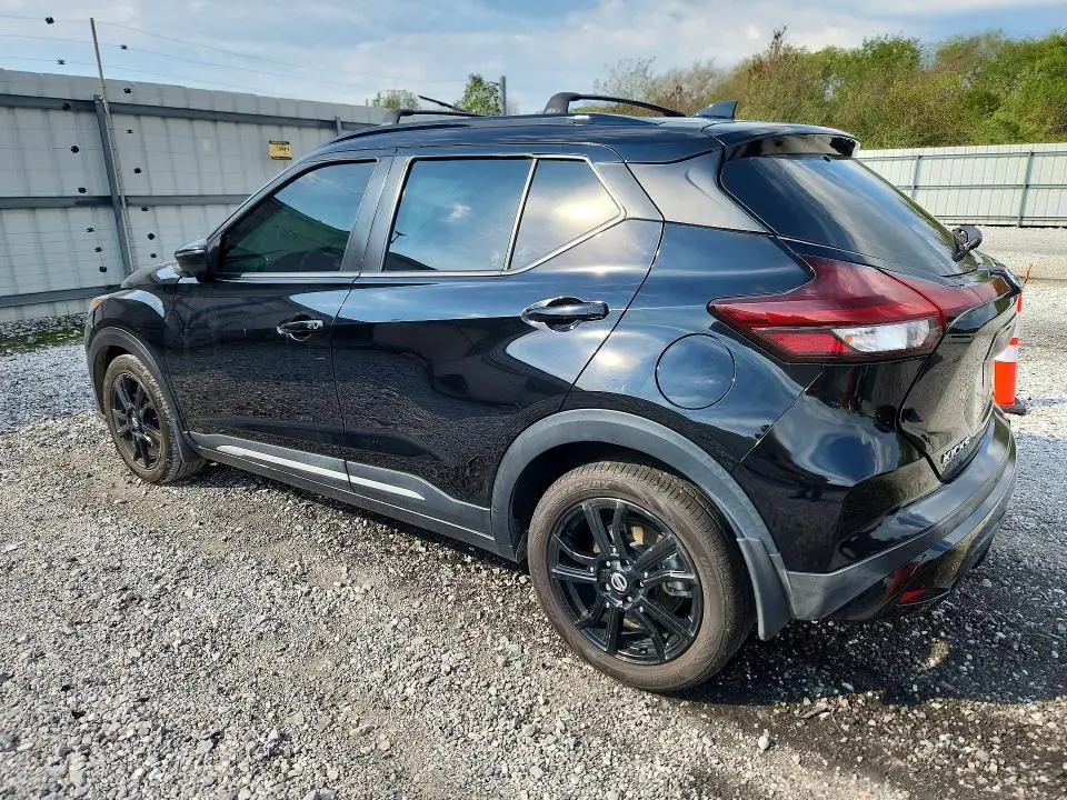 2021 NISSAN KICKS SR  