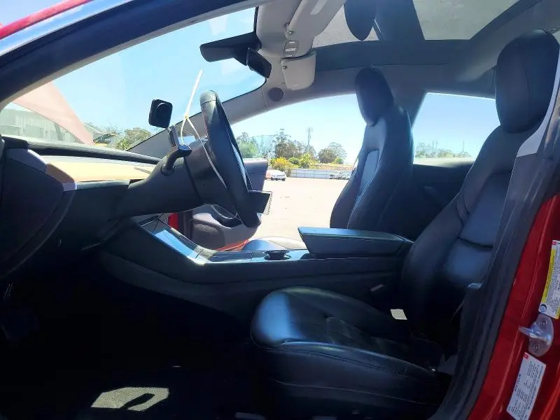 2018 TESLA MODEL 3   