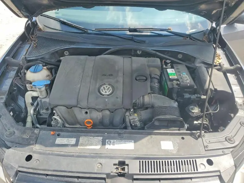 2012 VOLKSWAGEN PASSAT S  