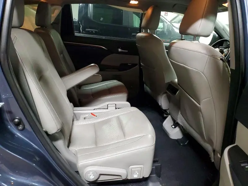 2015 TOYOTA HIGHLANDER LIMITED  