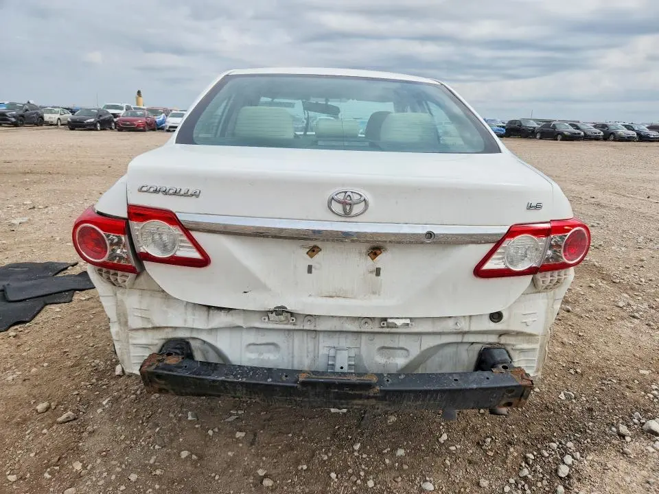 2012 TOYOTA COROLLA LE  