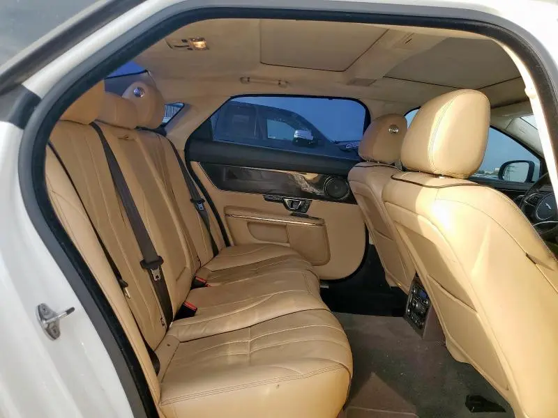 2015 JAGUAR XJL PORTFOLIO  