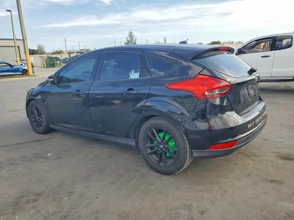 2016 FORD FOCUS SE  