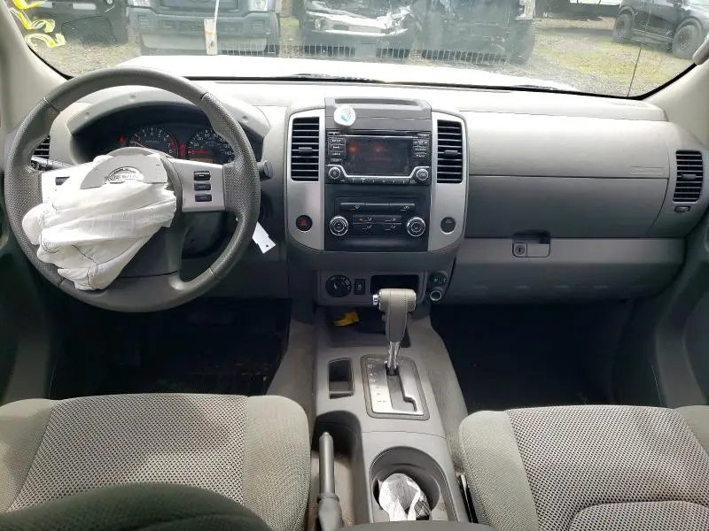 2018 NISSAN FRONTIER SV  