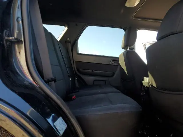 2011 FORD ESCAPE XLT  